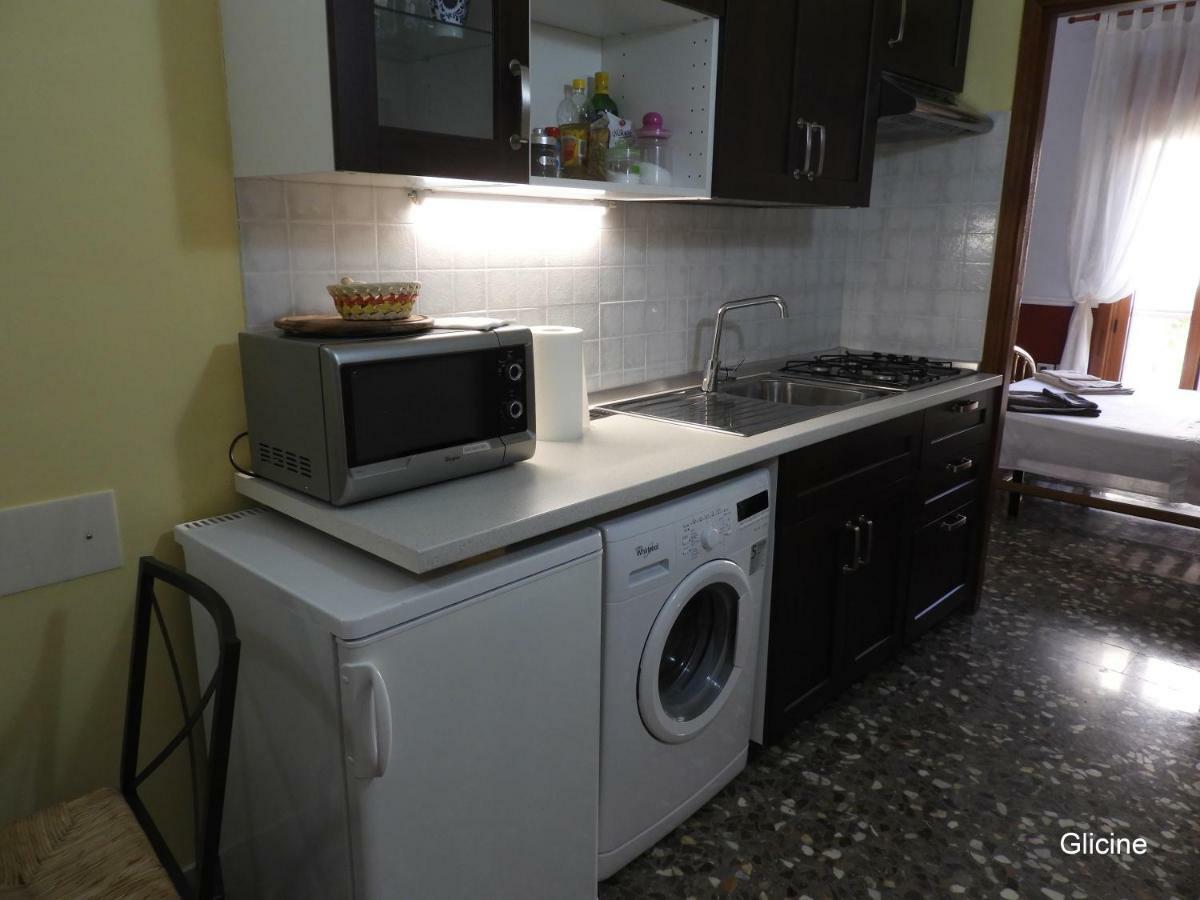 Oleandro E Glicine Apartment Lecce Exterior photo