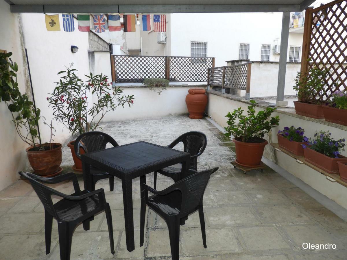 Oleandro E Glicine Apartment Lecce Exterior photo