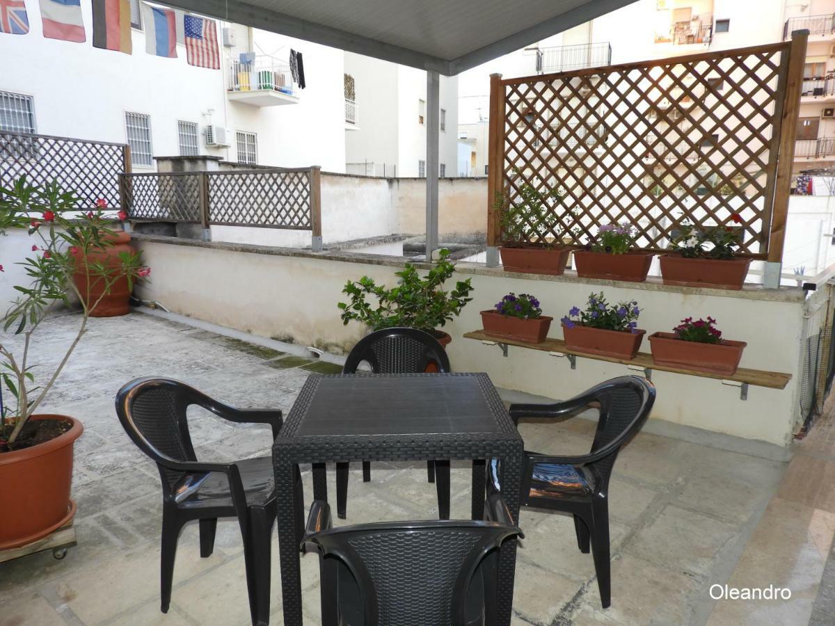 Oleandro E Glicine Apartment Lecce Exterior photo