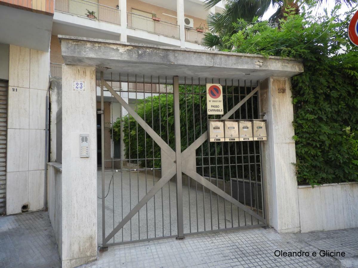 Oleandro E Glicine Apartment Lecce Exterior photo